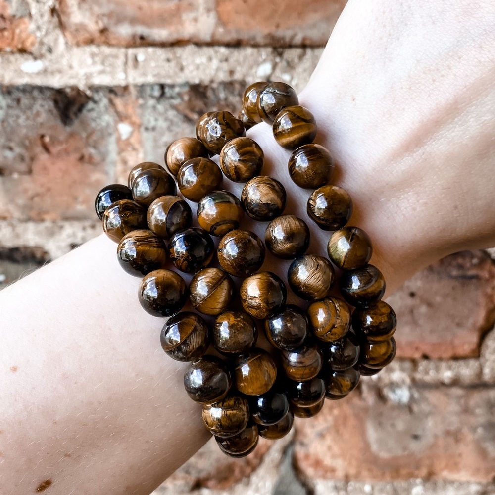Tiger’s eye bracelet/s